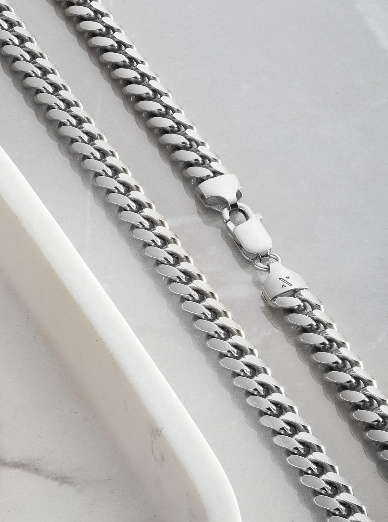 Image Cuban Link Chain - 7mm Silver - Higher Quality Standards