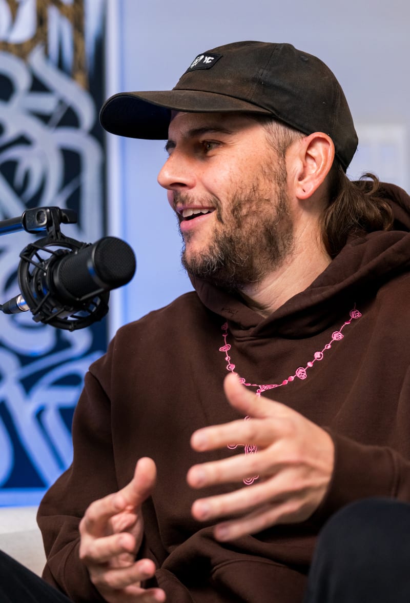 Picture of M Shadows Shines a Light on Style and Music with JAXXON