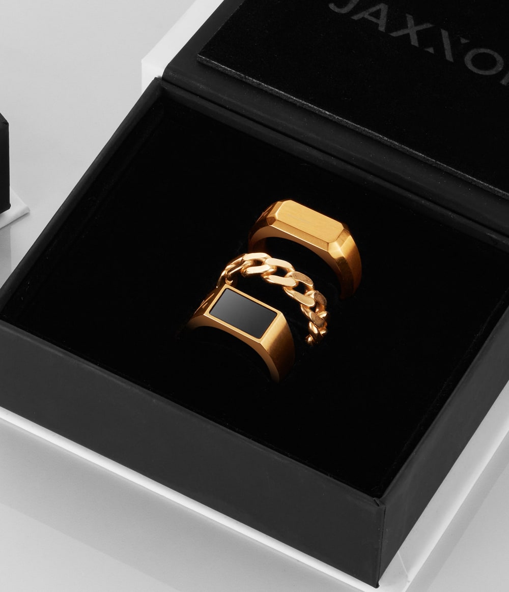 Beveled Onyx Signet Ring - Gold - Onyx Allure