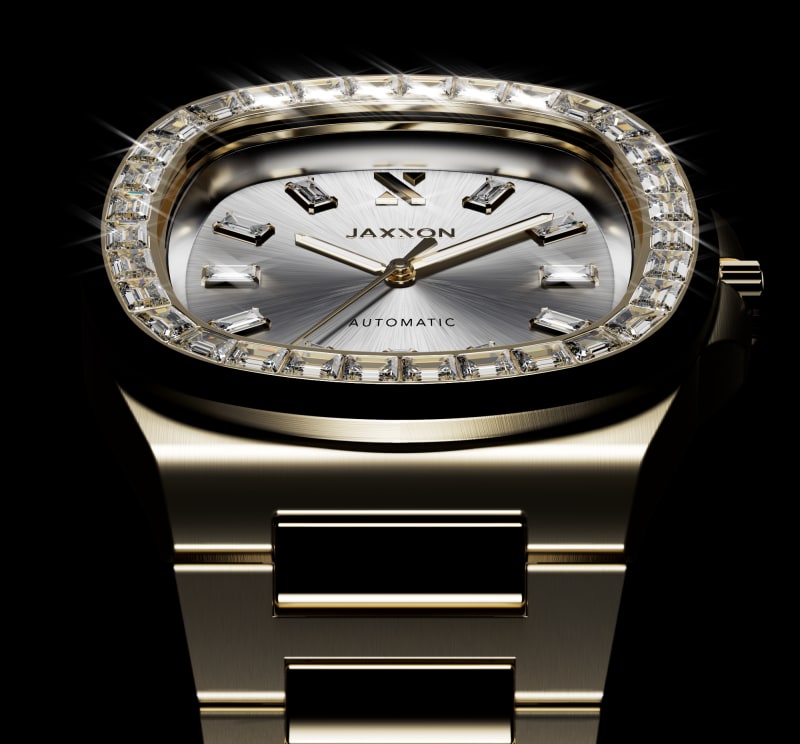 Scratch-Proof Sapphire Crystal