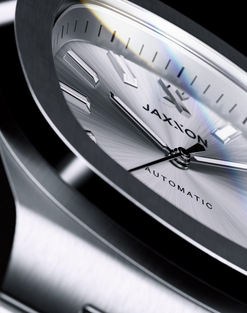 Scratch-Proof Sapphire Crystal