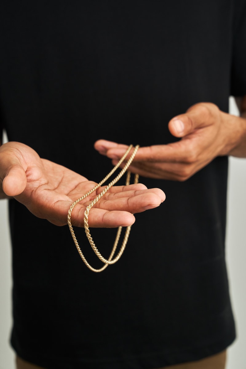 How to Clean a Gold Bonded Chain