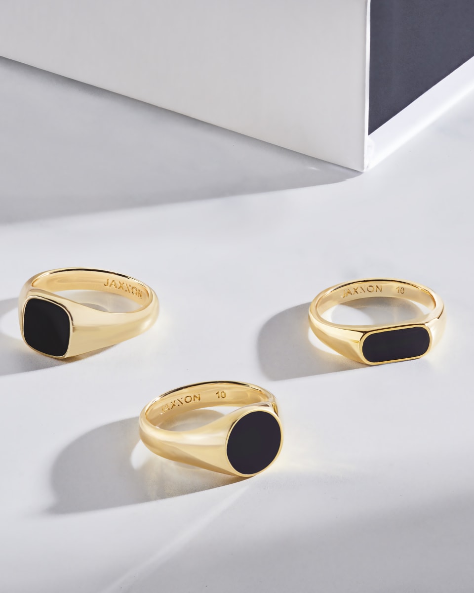 Circle Signet Ring - Gold